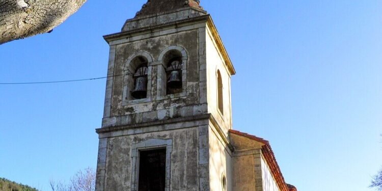Iglesia Villardeveyo Llanera,_Asturias