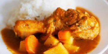 imagen de pollo guisado restaurante llanera asturias menu a 5 euros